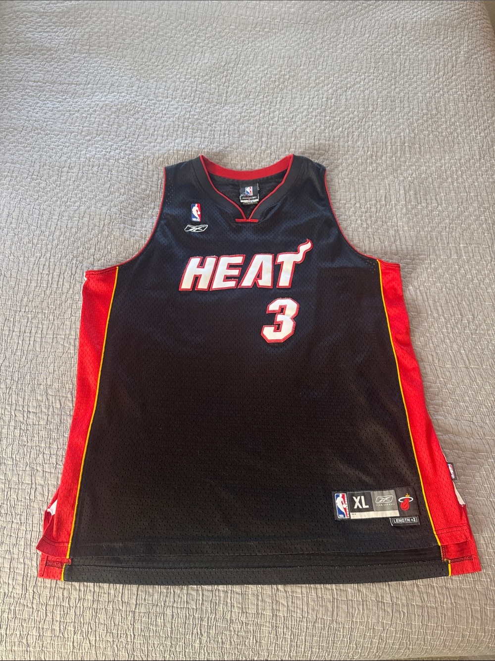 Vintage NBA x Reebok Dwayne Wade #3 Miami Heat Basketball Jersey